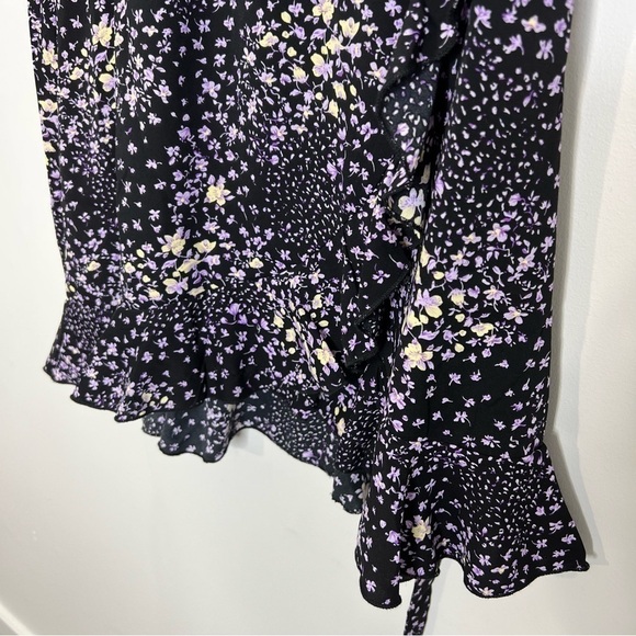 Missguided Black Purple Floral Ruffle Mini Dress 2 - Picture 8 of 10